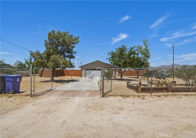 Photo 2 of Single family home for sale at 23560 Tussing Ranch, Apple Valley, CA 92308 | MLS# DW26122106 | Listing updated on 2026-10-01