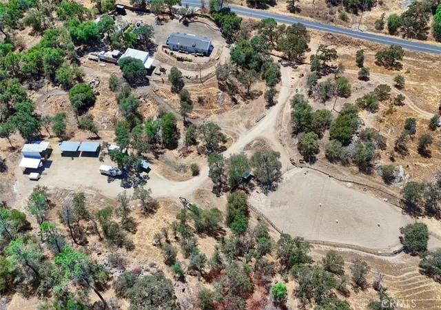 3rd image of 32791 Road 416, Coarsegold, CA 93614 | MLS# FR26123051