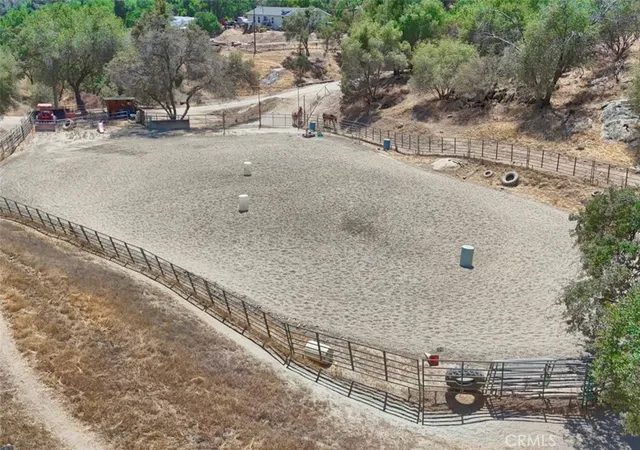4th image of 32791 Road 416, Coarsegold, CA 93614 | MLS# FR26123051