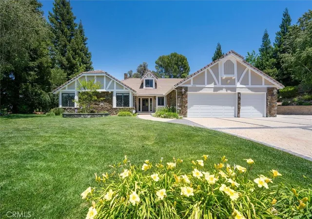 Homes for sale in Newhall, CA | 25006 Highspring Ave, Newhall, CA 91321 | MLS# SR26123064