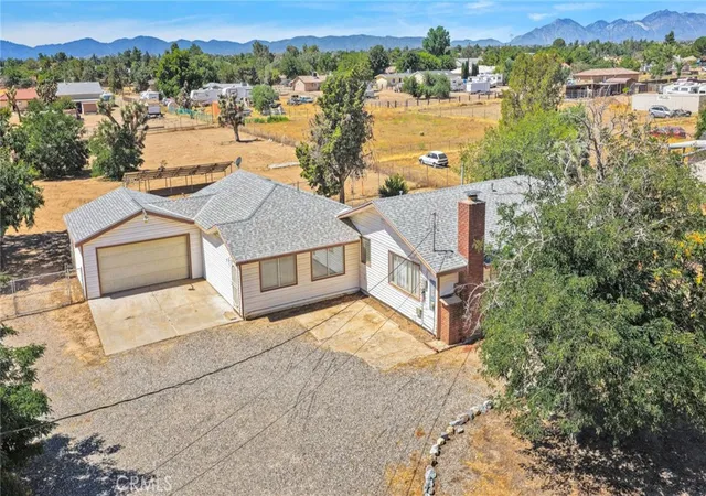 Photo 2 of Single family home for sale at 15129 Cedar St, Hesperia, CA 92345 | MLS# HD26123078 | Listing updated on 2026-09-26