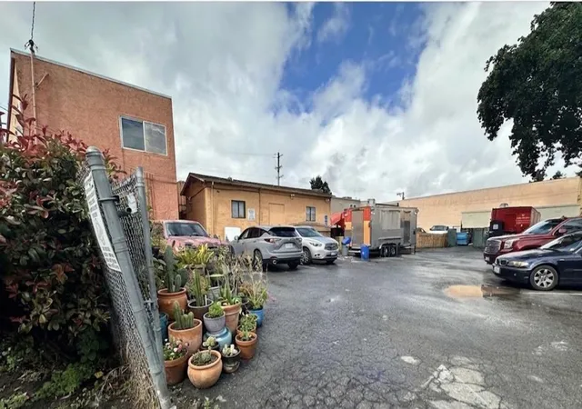 3rd image of 256167 El Camino Real, Redwood City, CA 94061 | MLS# ML82049992