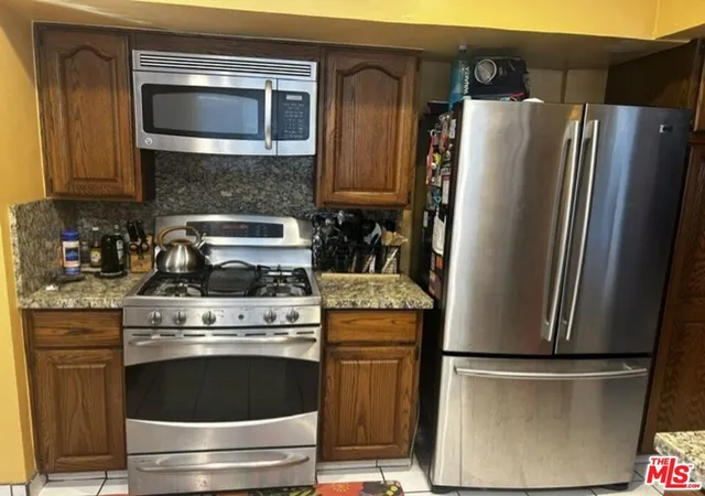 Photo 3 of Sale Pending at 3635 Aureola Blvd, View Park, CA 90008 | MLS# 26842841 | Listing updated on 2026-07-14