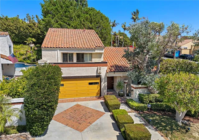 Homes for sale in Laguna Hills, CA | 25962 Ernestine Ct, Laguna Hills, CA 92653 | MLS# IV26123146