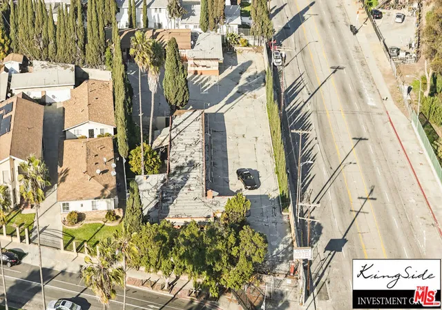 Photo 3 of Sale Pending at 503 W Athens Blvd, Los Angeles, CA 90044 | MLS# 26843971 | Listing updated on 2026-06-30