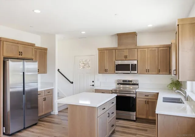 Photo 4 of Sale Pending at 707 Lingel Dr, El Cajon, CA 92019 | MLS# 260013713SD | Listing updated on 2026-07-15