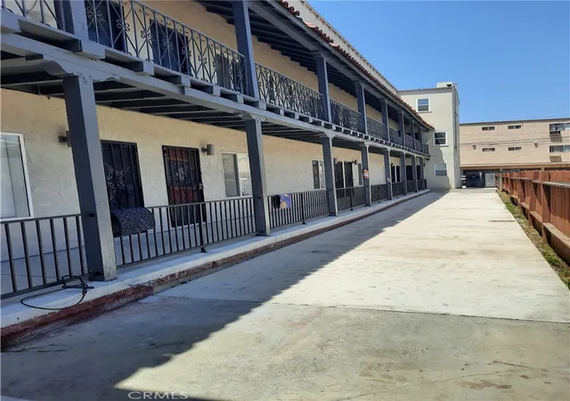 Photo 6 of Multi family home for sale at 515 West 3rd, Long Beach, CA 90802 | MLS# OC26123229 | Listing updated on 2026-06-05