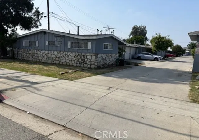 Photo 3 of Multi family home for sale at 4642 Live Oak, Cudahy, CA 90201 | MLS# RS26121294 | Listing updated on 2026-06-06