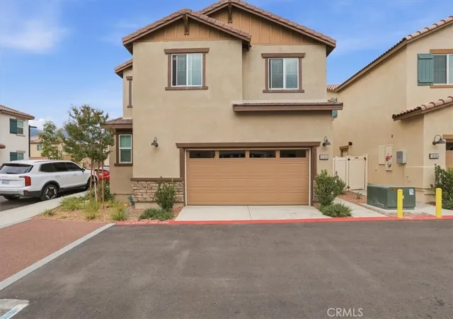 Photo 1 of Single family home for sale at 16080 Olivas Ln, Fontana, CA 92336 | MLS# IG26123199 | Listing updated on 2026-06-15