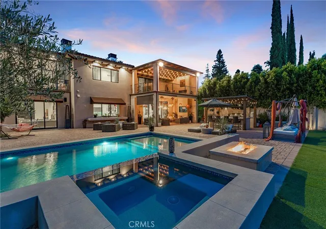 Photo 2 of Mansion for sale at 23042 Calvert St, Woodland Hills, CA 91367 | MLS# SR26122630 | Listing updated on 2026-10-01