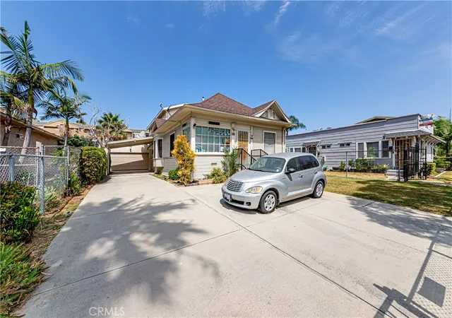 Photo 2 of Multi family home for sale at 1125 Linden Ave, Long Beach, CA 90813 | MLS# PW26122847 | Listing updated on 2026-09-04