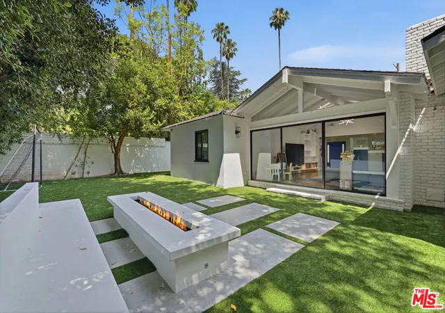 27th image of 16910 Magnolia Blvd, Encino, CA 91316 | MLS# 26843725