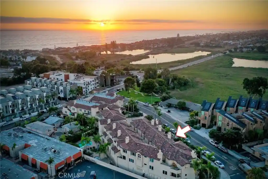 Photo 1 of Townhouse for sale at 543 Laguna Dr, Carlsbad, CA 92008 | MLS# OC26123126 | Listing updated on 2026-07-14