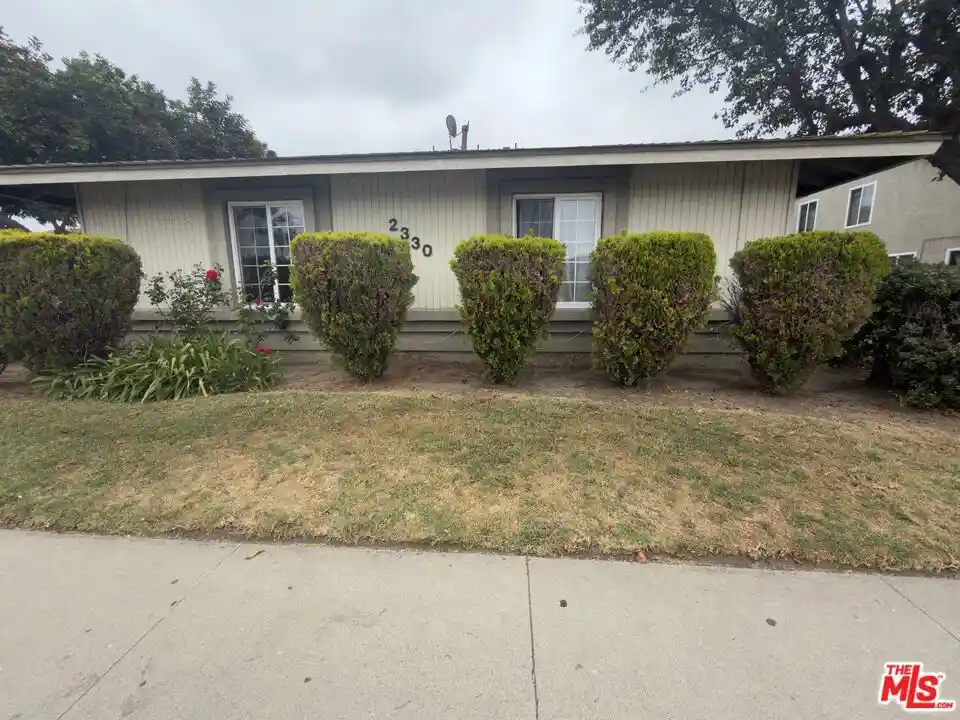 Listing Photo 10 - Condo for sale in 2330 El Dorado Ave located at 2330 El Dorado Ave, Oxnard, CA 93033 - Unit 2330 El Dorado Ave