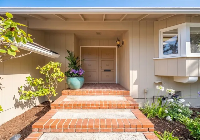 Homes for sale in Palos Verdes Estates, CA | 4012 Via Opata, Palos Verdes Estates, CA 90274 | MLS# SB26123296