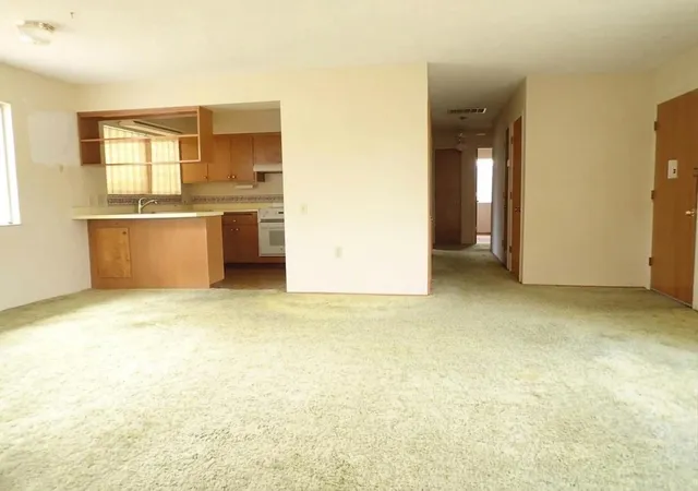 Photo 3 of Sale Pending at 169 Rainier Cir, Vacaville, CA 95687 | MLS# ML82050042 | Listing updated on 2026-09-28