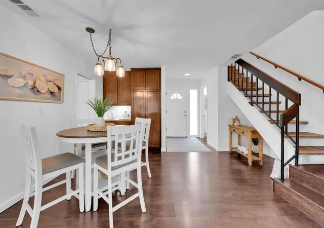 Photo 3 of Sale Pending at 2418 Caminito Zocalo, San Diego, CA 92107 | MLS# 260013725SD | Listing updated on 2026-06-11