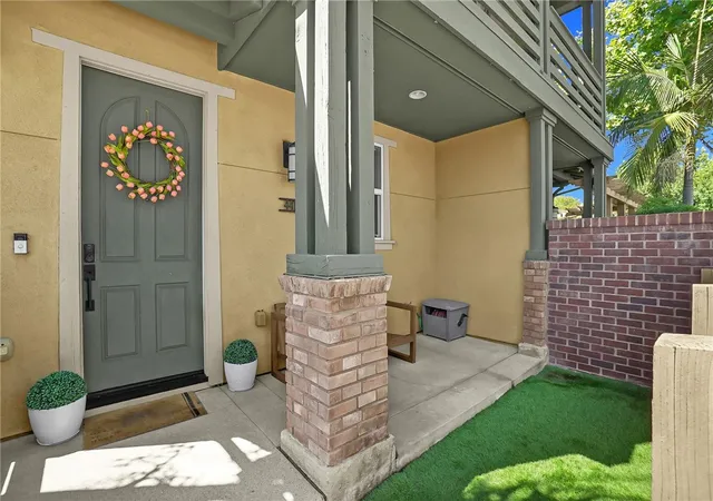 Listing Photo 5 - Condo for sale in building located at 441 S Glendora Ave, Glendora, CA 91741