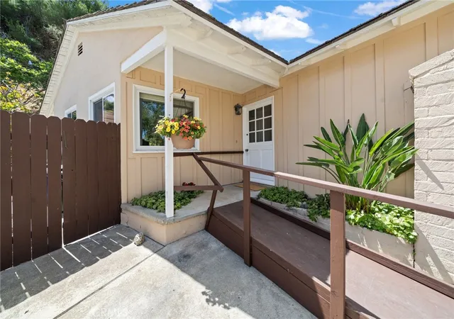 Homes for sale in Palos Verdes Estates, CA | 2888 Via De La Guerra, Palos Verdes Estates, CA 90274 | MLS# PV26122033