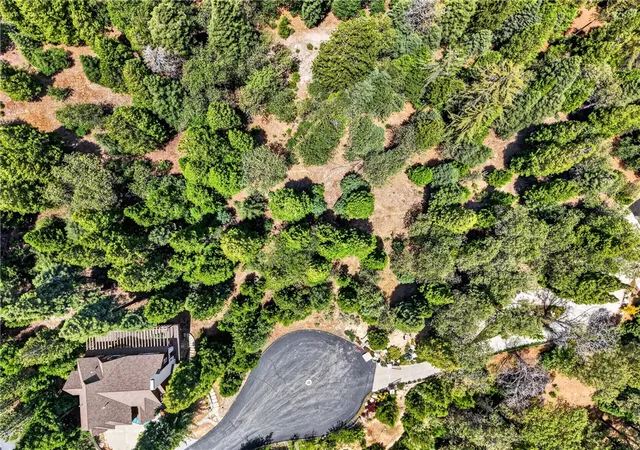 Photo 3 of Land for sale at 372 Redtail Hawk, Lake Arrowhead, CA 92352 | MLS# IG26119749 | Listing updated on 2026-06-10