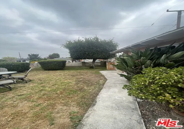 3rd image of 606 W Galavan St, Carson, CA 90745 | MLS# 26843925