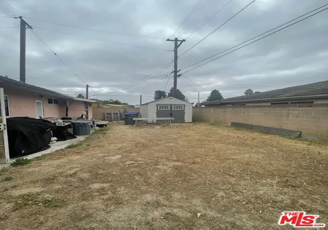 5th image of 606 W Galavan St, Carson, CA 90745 | MLS# 26843925