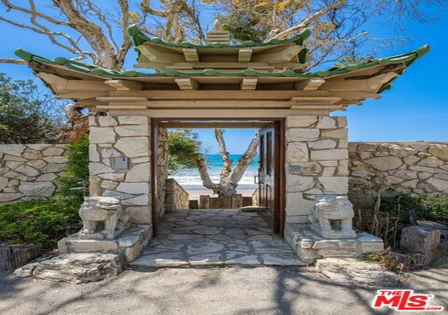 Photo 3 of Land for sale at 18842 Pacific Coast Hwy, Malibu, CA 90265 | MLS# 26844091 | Listing updated on 2026-10-06