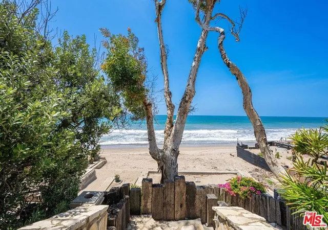 Photo 4 of Land for sale at 18842 Pacific Coast Hwy, Malibu, CA 90265 | MLS# 26844091 | Listing updated on 2026-10-06