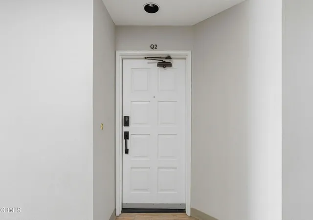1st image of 865 S B St #Q2, Oxnard, CA 93030 | MLS# V1-36843
