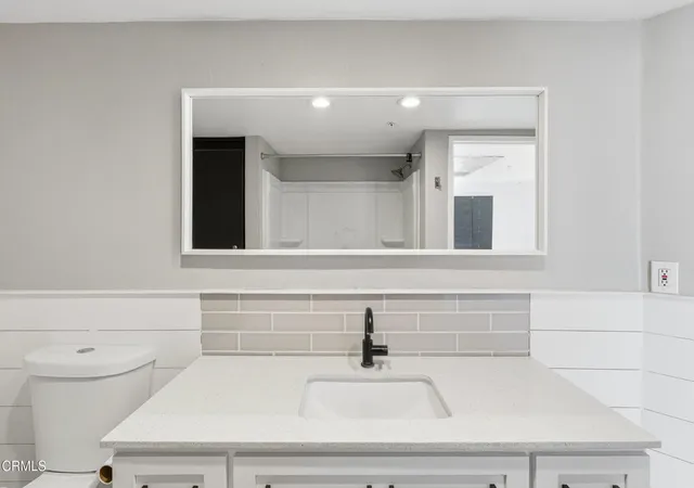 20th image of 865 S B St #Q2, Oxnard, CA 93030 | MLS# V1-36843