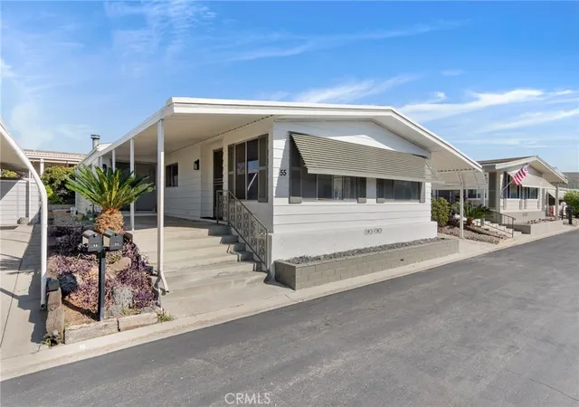 Photo 3 of Manufactured home for sale at 11730 Whittier Blvd #55, Whittier, CA 90601 | MLS# OC26123418 | Listing updated on 2026-07-01