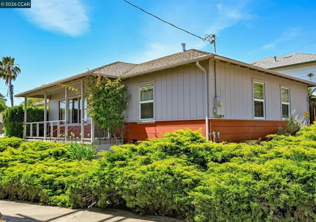 Homes for sale in Martinez, CA | 2110 Pomona Ave, Martinez, CA 94553 | MLS# 41137460