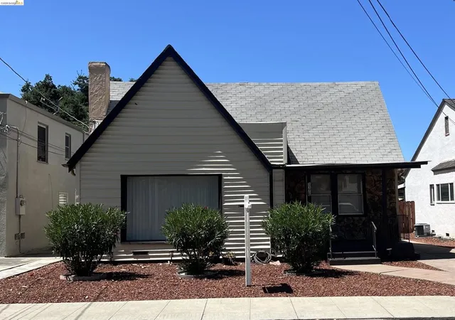 Photo 1 of Single family home for sale at 1376 Elm St, Pittsburg, CA 94565 | MLS# 41137466 | Listing updated on 2026-10-08