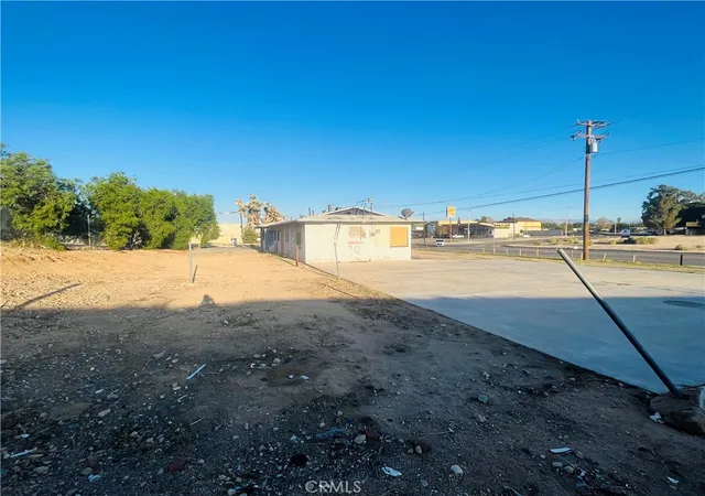 2nd image of 15720 Mojave Dr, Victorville, CA 92394 | MLS# CV26123448