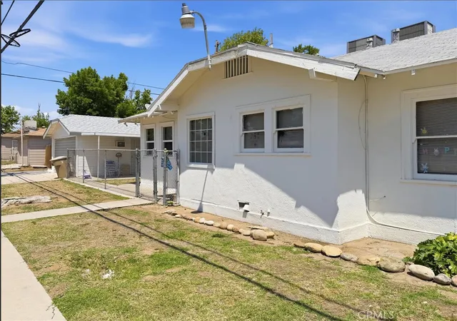 4th image of 200 Oregon, Bakersfield, CA 93305 | MLS# SC26123465