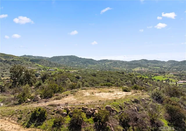 4th image of 2 Las Palmeras, Temecula, CA 92590 | MLS# SW26123492