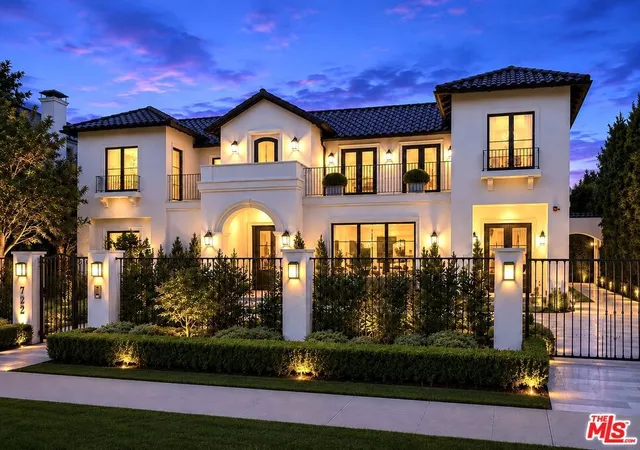 1st image of 722 N Camden Dr, Beverly Hills, CA 90210 | MLS# 26843411
