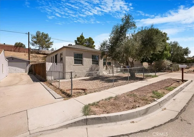 Homes for sale in Barstow, CA | 705 S 2Nd, Barstow, CA 92311 | MLS# HD26123526