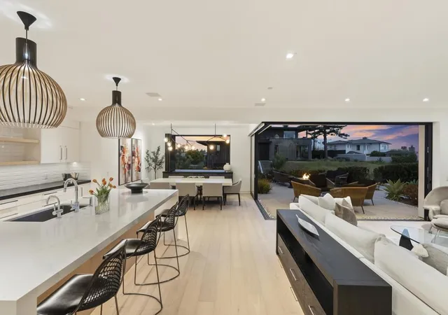 1st image of 216 Ocean St, Solana Beach, CA 92075 | MLS# NDP2605467