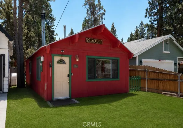 2nd image of 906 W Country Club Blvd, Big Bear City, CA 92314 | MLS# DW26113593