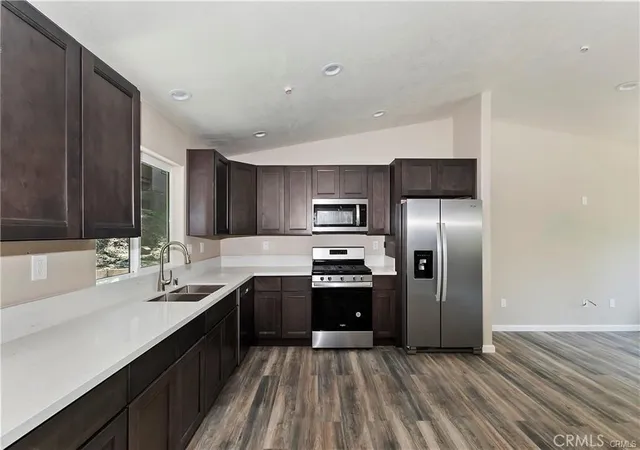 4th image of 23511 Lake Dr, Crestline, CA 92325 | MLS# IG26123598