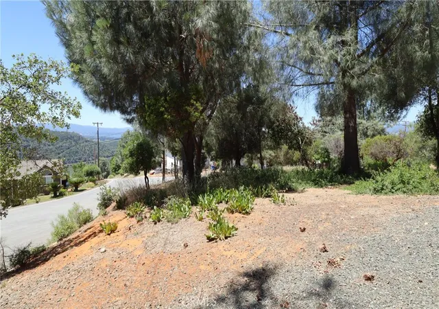 2nd image of 6940 Grande Vista Dr, Kelseyville, CA 95451 | MLS# LC26119056
