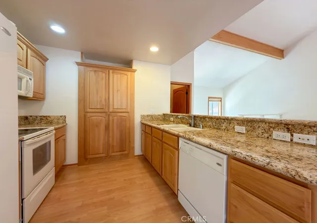 Photo 4 of Single family home for sale at 15908 Edgewood, Pine Mountain Club, CA 93222 | MLS# SR26091017 | Listing updated on 2026-06-07