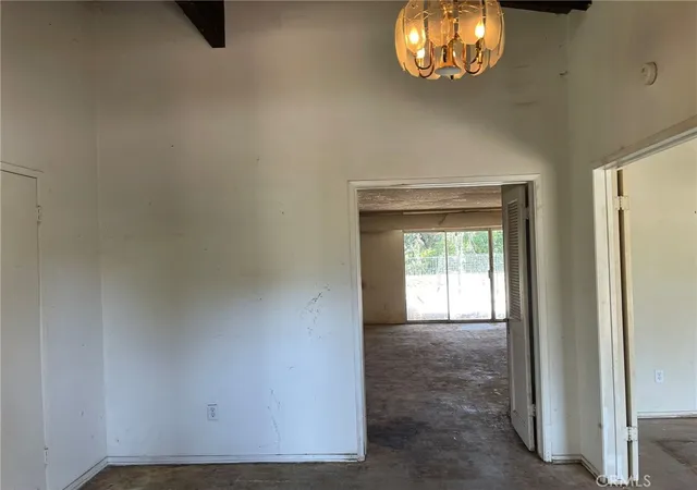 5th image of 22235 Parthenia St, Canoga Park, CA 91304 | MLS# SR26123649
