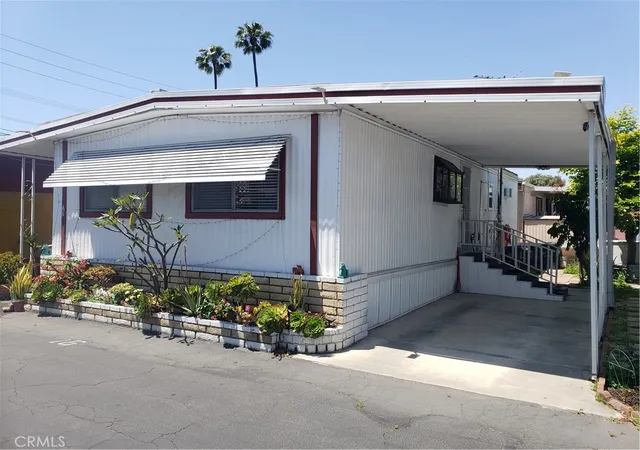3rd image of 3929 W 5Th Street, #16, Santa Ana, CA 92703 | MLS# OC26123657