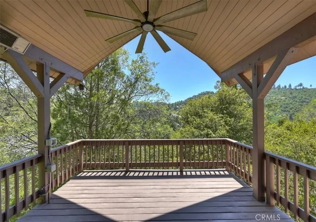 Photo 3 of Single family home for sale at 992 Sandalwood, Lake Arrowhead, CA 92352 | MLS# IG26123683 | Listing updated on 2026-10-06