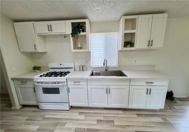 Photo 4 of Manufactured home for sale at 5800 Hamner Ave #442, Eastvale, CA 91752 | MLS# OC26120872 | Listing updated on 2026-10-12