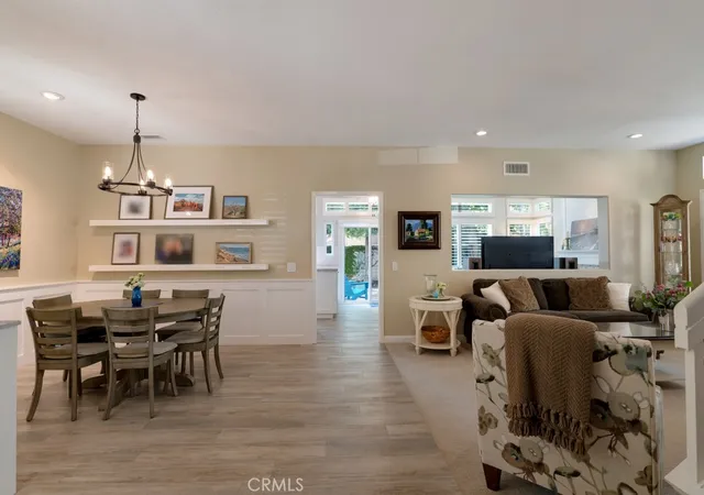 Photo 2 of Single family home for sale at 305 Saint Thomas, Oak Park, CA 91377 | MLS# SR26123613 | Listing updated on 2026-10-06