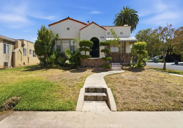Photo 1 of Sale Pending at 3454 W 76th Street, Los Angeles, CA 90043 | MLS# OC26111829 | Listing updated on 2026-07-13