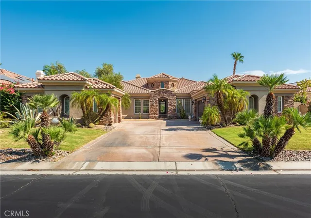 Photo 3 of Single family home for sale at 45 Vista Encantada, Rancho Mirage, CA 92270 | MLS# WS26123772 | Listing updated on 2026-06-30
